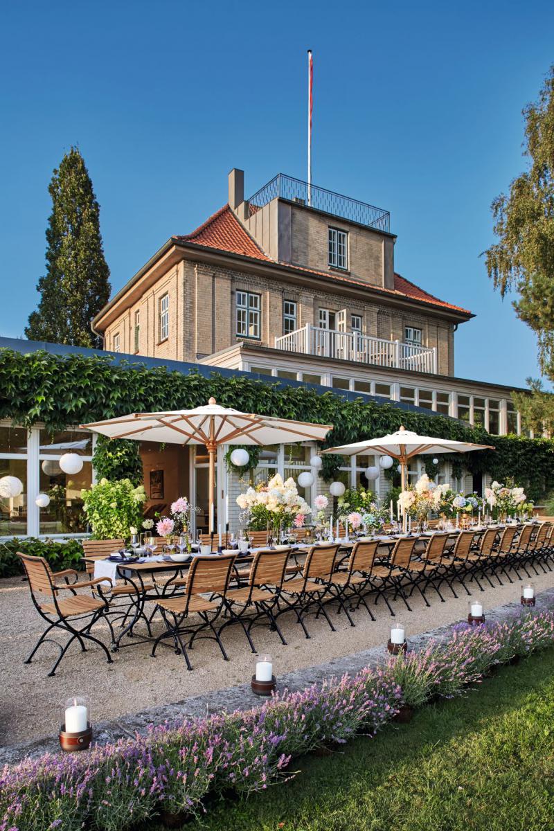 Garpa Garten & Park Einrichtungen Showroom Möbel